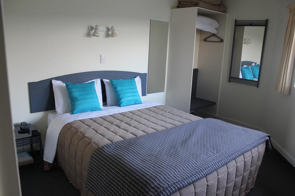 Baycourt Lakefront Motel Taupo Quarto foto