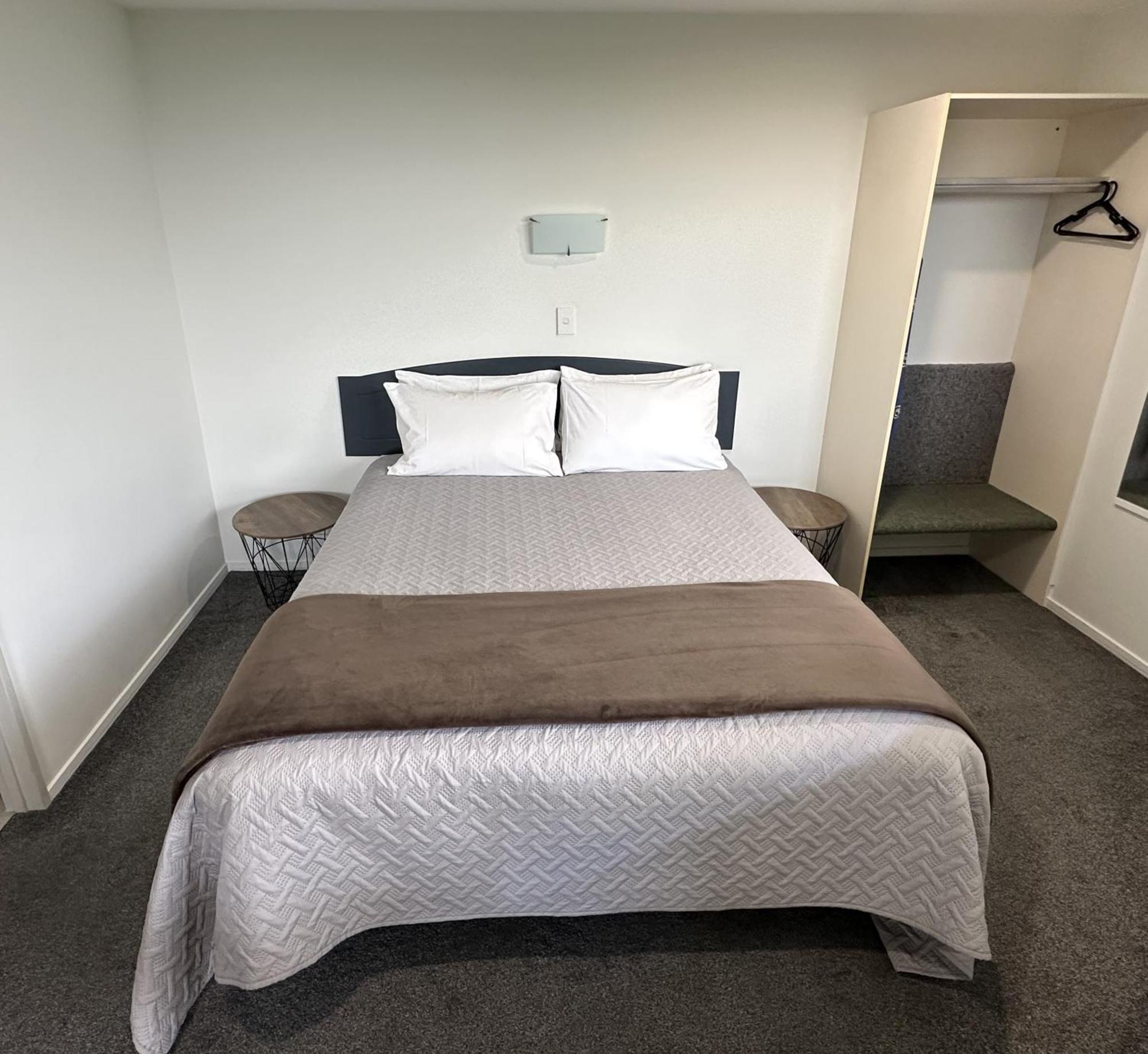 Baycourt Lakefront Motel Taupo Exterior foto