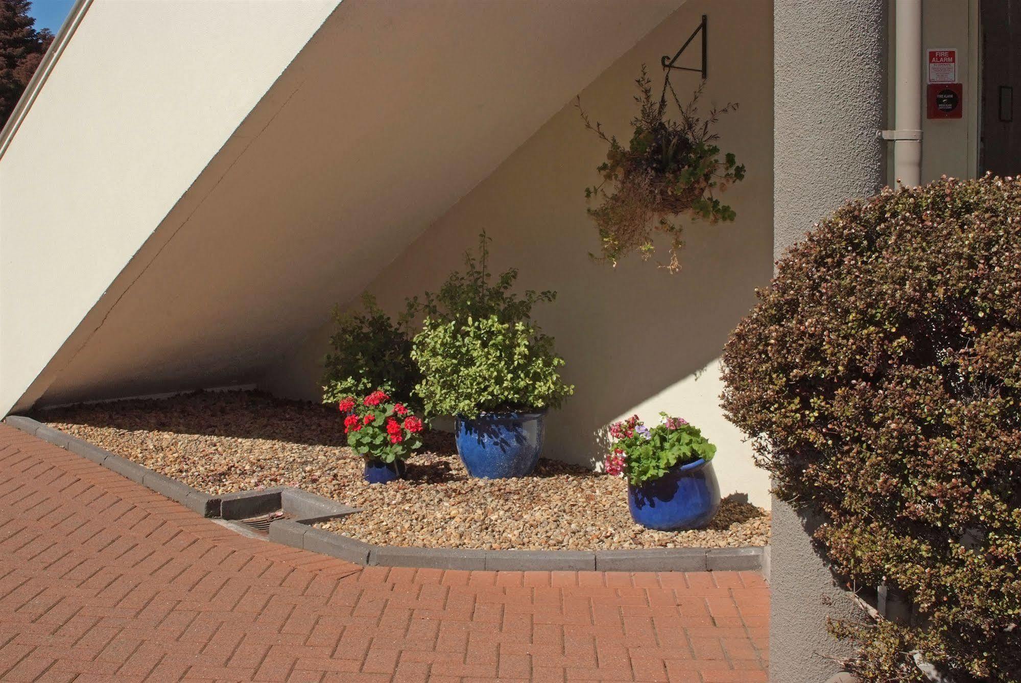 Baycourt Lakefront Motel Taupo Exterior foto