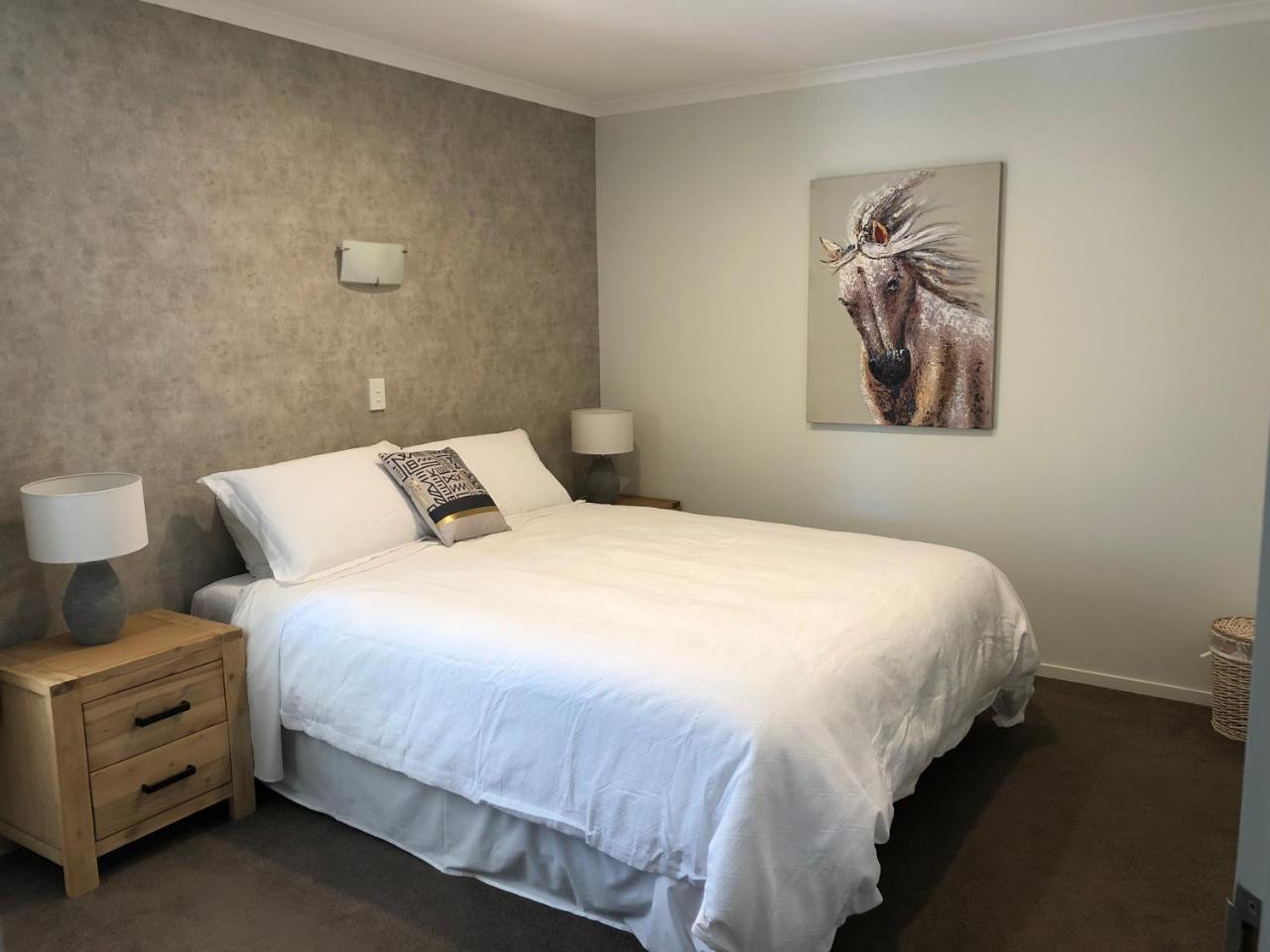 Baycourt Lakefront Motel Taupo Exterior foto